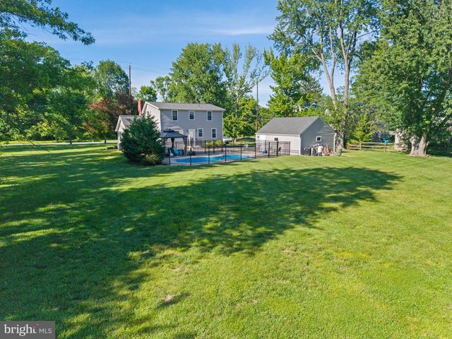 340 WASHINGTON CROSSING PENNINGTON RD, Titusville, NJ 08560
