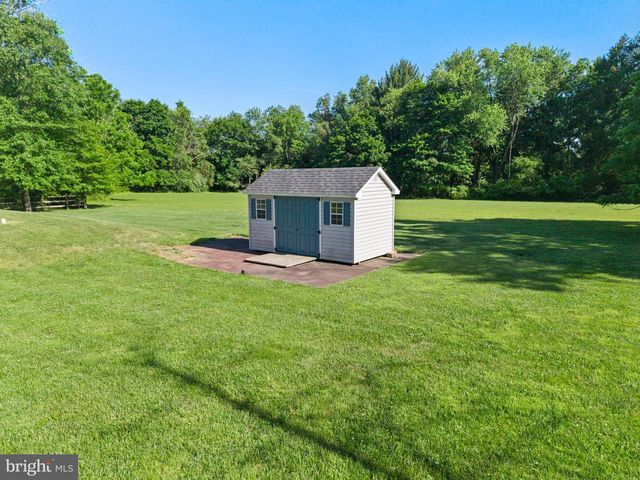 340 WASHINGTON CROSSING PENNINGTON RD, Titusville, NJ 08560
