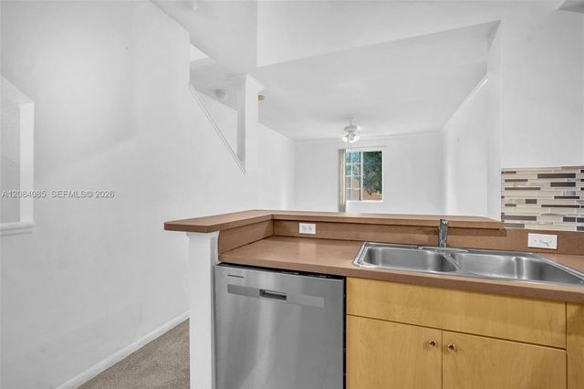 2931 NE 185th Street 1101, Aventura, FL 33180