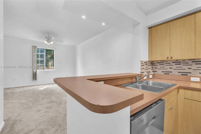 2931 NE 185th Street 1101, Aventura, FL 33180