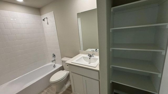 7604 MISTY CREEK Drive, Denton, TX 76249