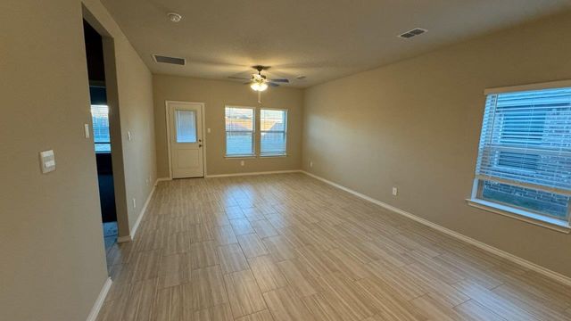 7604 MISTY CREEK Drive, Denton, TX 76249