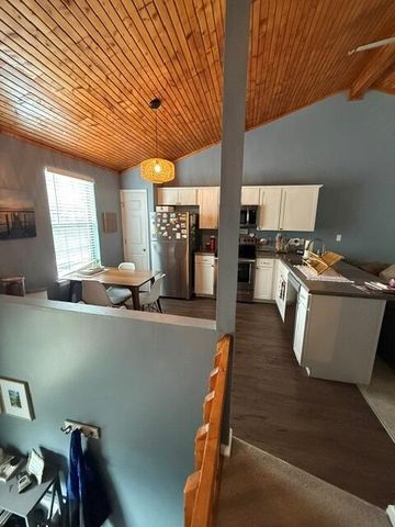 1380 Hartland Woods Way, Lexington, KY 40515