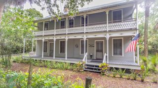 200 PARK Street, Melrose, FL 32666