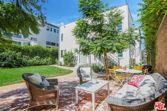 1020 10TH Street A, Santa Monica, CA 90403