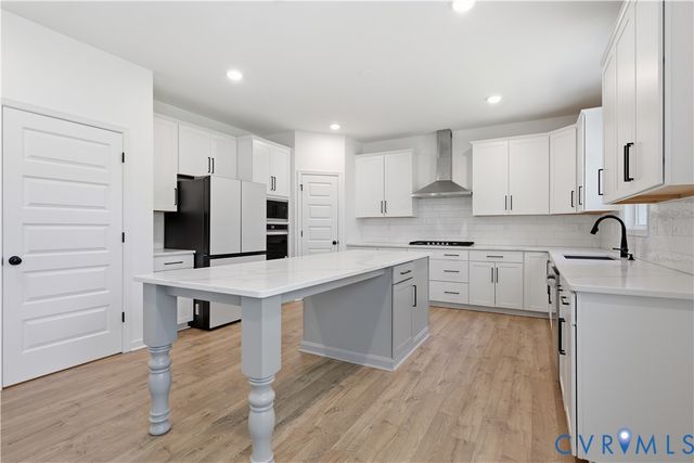 5406 Swift Fox Ct, Moseley, VA 23120