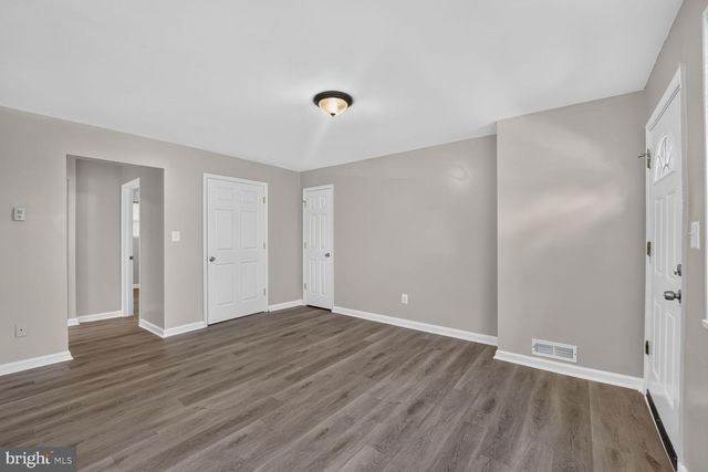 4737 SOUTH CAPITOL TER SW, Washington, DC 20032