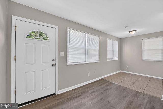 4737 SOUTH CAPITOL TER SW, Washington, DC 20032
