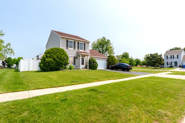 1370 Marleigh Lane, South Elgin, IL 60177