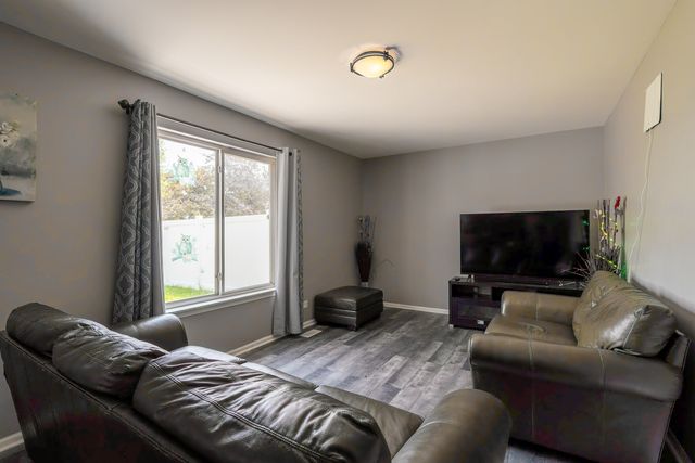 1370 Marleigh Lane, South Elgin, IL 60177