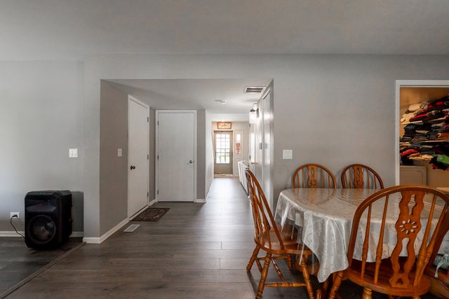 1370 Marleigh Lane, South Elgin, IL 60177
