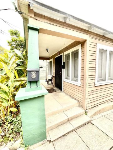 272 Thorne Street, Los Angeles, CA 90042