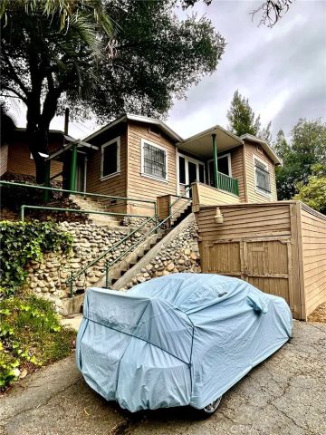 272 Thorne Street, Los Angeles, CA 90042