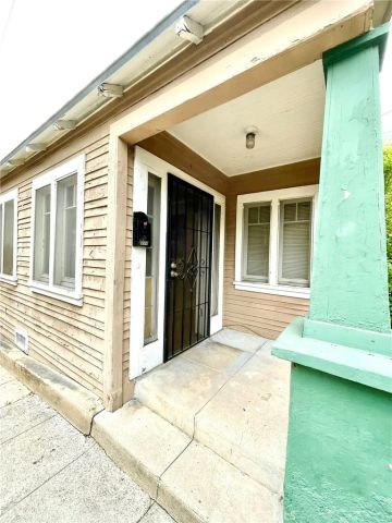 272 Thorne Street, Los Angeles, CA 90042