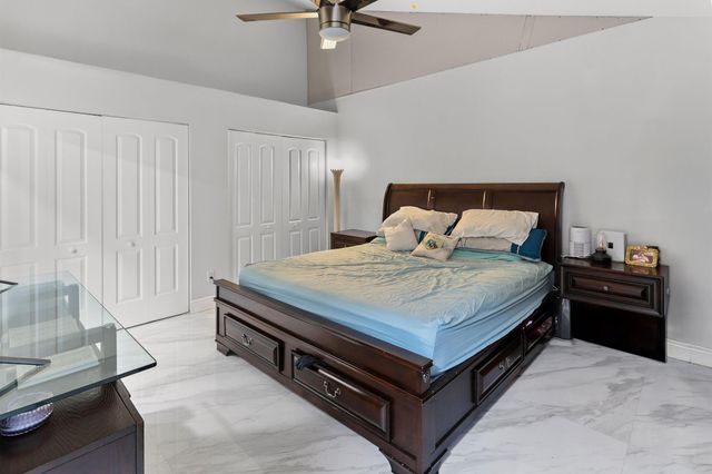 1040 Summit Place Circle A, West Palm Beach, FL 33415