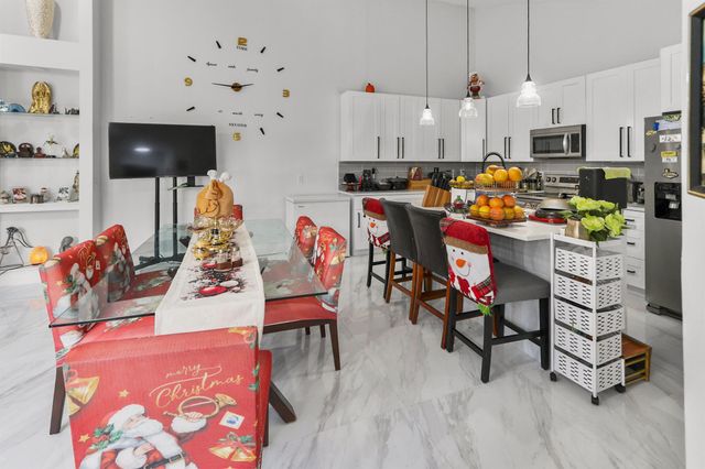 1040 Summit Place Circle A, West Palm Beach, FL 33415