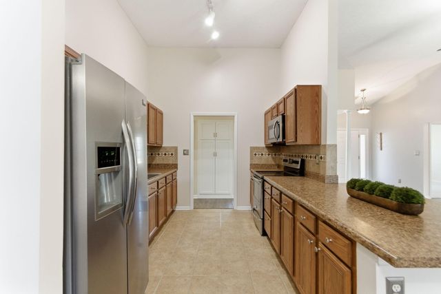 100 Hemingway Court, Georgetown, KY 40324