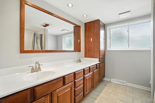 1398 Colonial Drive, Green Twp, OH 45238