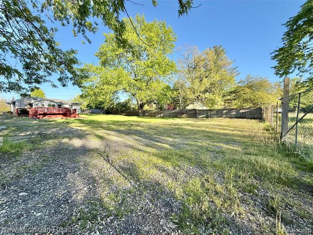 5288 Torrey Road, Mundy, MI 48507