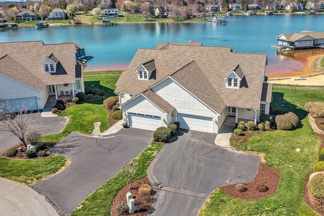 50 Brooke DR, Union Hall, VA 24176