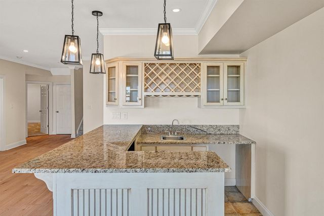 50 Brooke DR, Union Hall, VA 24176