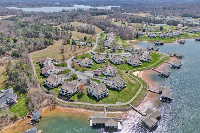 50 Brooke DR, Union Hall, VA 24176