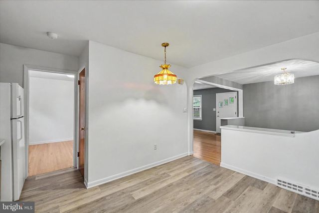 2401 EMERALD AVE, York, PA 17408