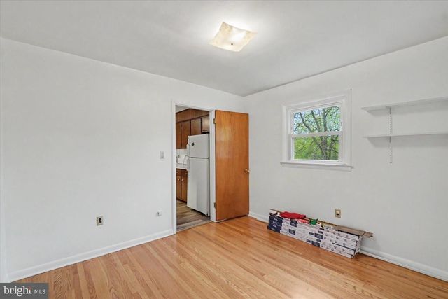 2401 EMERALD AVE, York, PA 17408