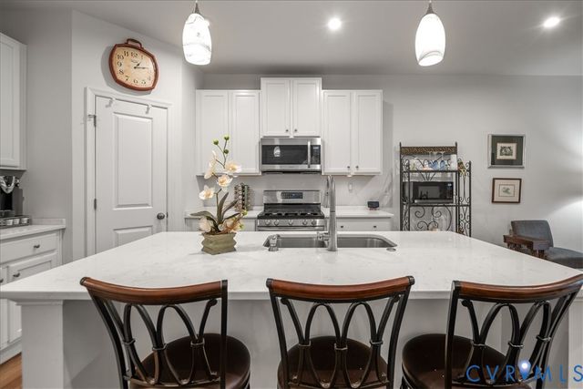 1433 Avondale Woods Dr, Chesterfield, VA 23235