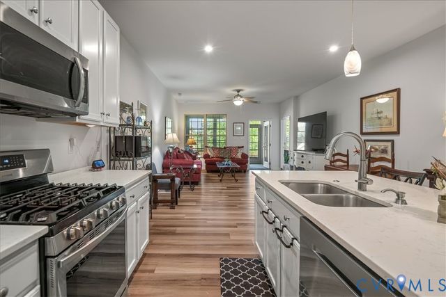 1433 Avondale Woods Dr, Chesterfield, VA 23235