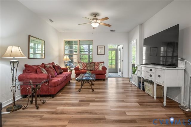 1433 Avondale Woods Dr, Chesterfield, VA 23235