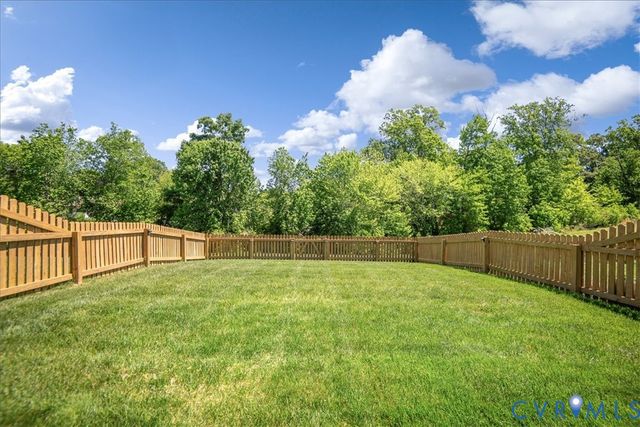 1433 Avondale Woods Dr, Chesterfield, VA 23235