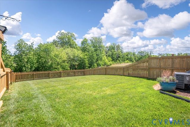 1433 Avondale Woods Dr, Chesterfield, VA 23235