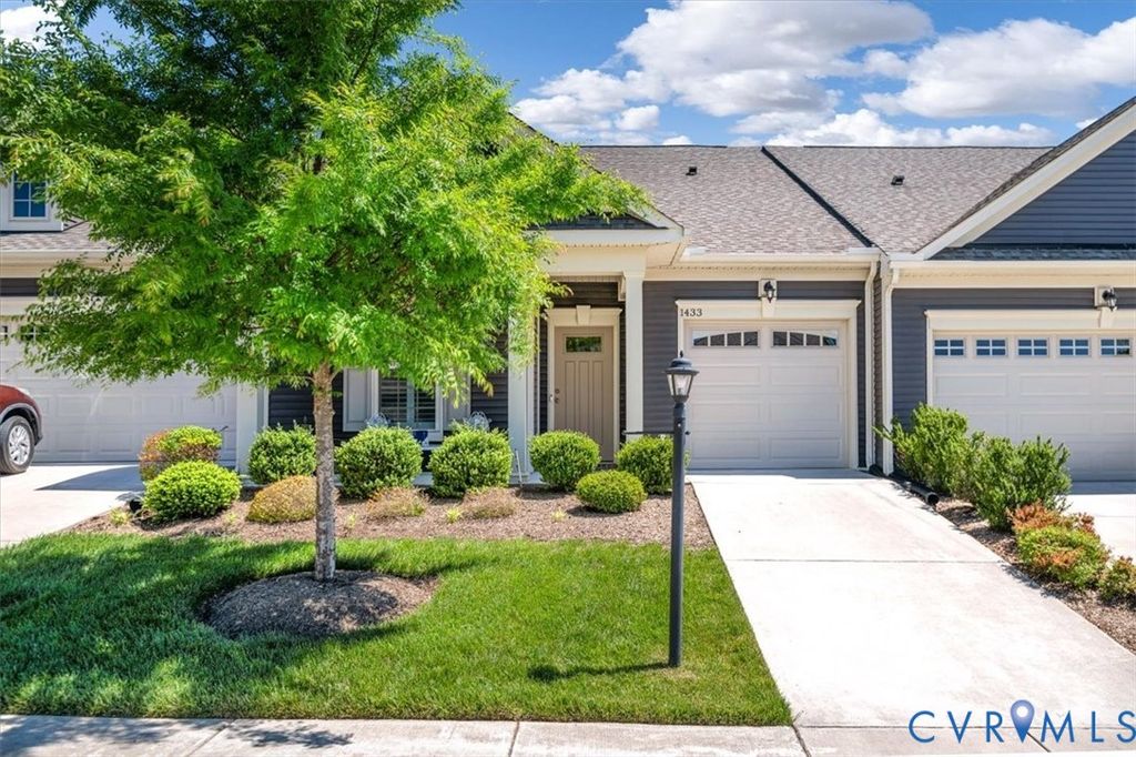 1433 Avondale Woods Dr, Chesterfield, VA 23235