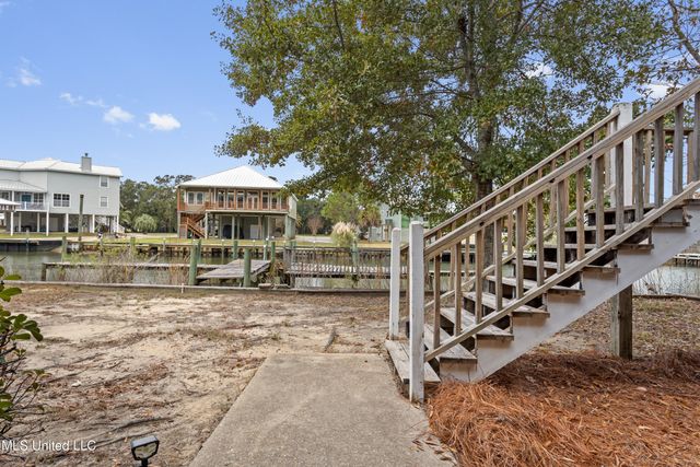 143 Ridgewood Drive, Pass Christian, MS 39571