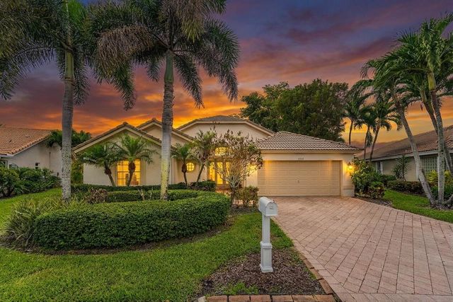 2525 Egret Lake Drive, Greenacres, FL 33413