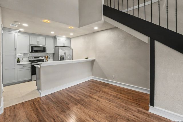 5322 Medical E206, San Antonio, TX 78240