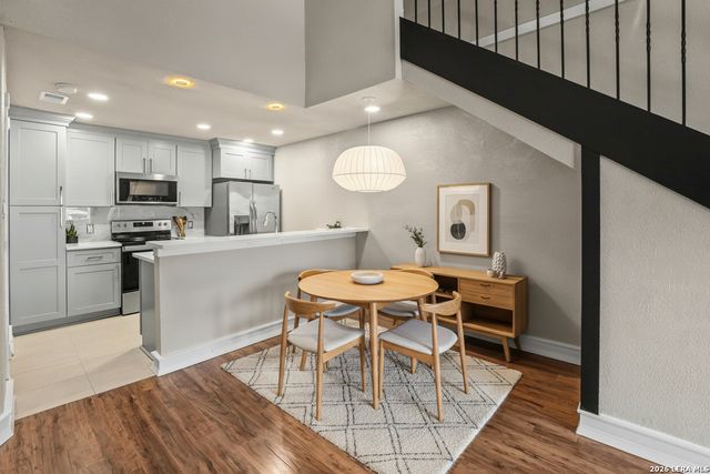 5322 Medical E206, San Antonio, TX 78240