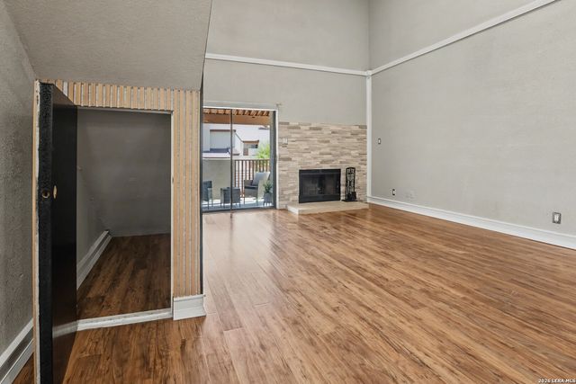 5322 Medical E206, San Antonio, TX 78240