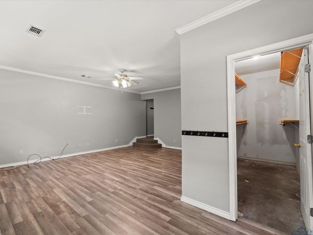 1100 WALKER DR, Daingerfield, TX 75638