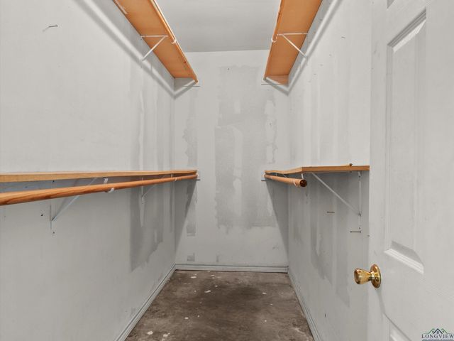 1100 WALKER DR, Daingerfield, TX 75638