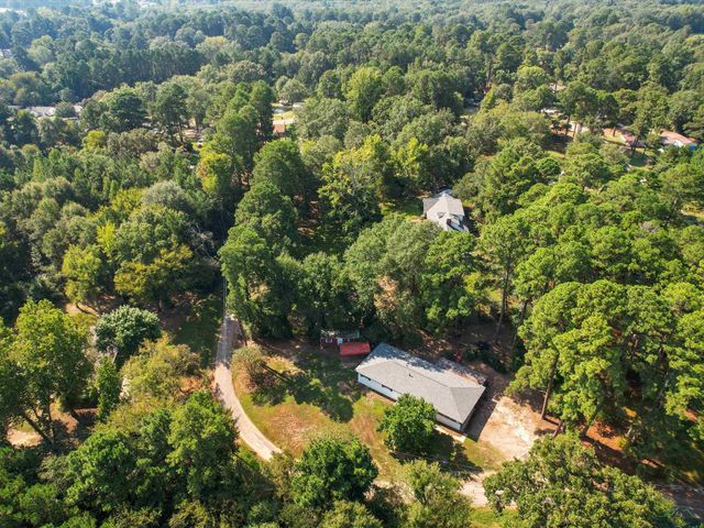 1100 WALKER DR, Daingerfield, TX 75638