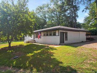 1100 WALKER DR, Daingerfield, TX 75638