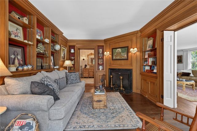 23900 Stanford Road, Shaker Heights, OH 44122