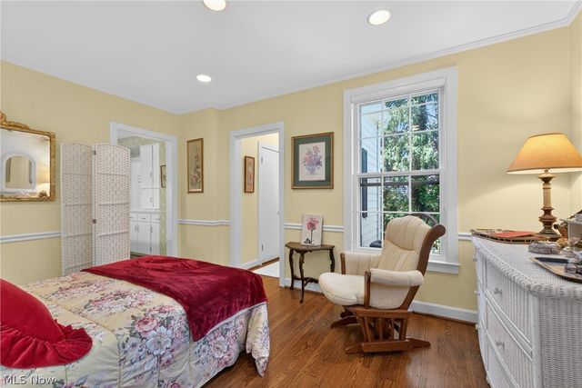 23900 Stanford Road, Shaker Heights, OH 44122