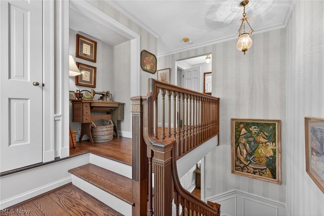 23900 Stanford Road, Shaker Heights, OH 44122
