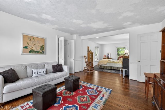 23900 Stanford Road, Shaker Heights, OH 44122
