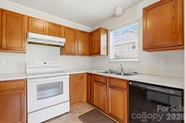 507 Viking Drive SW, Concord, NC 28025