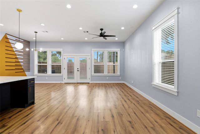 6476 Tc Jester Boulevard, Houston, TX 77091