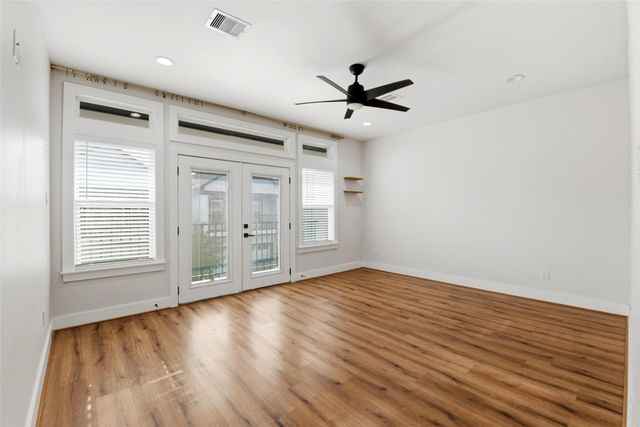 6476 Tc Jester Boulevard, Houston, TX 77091